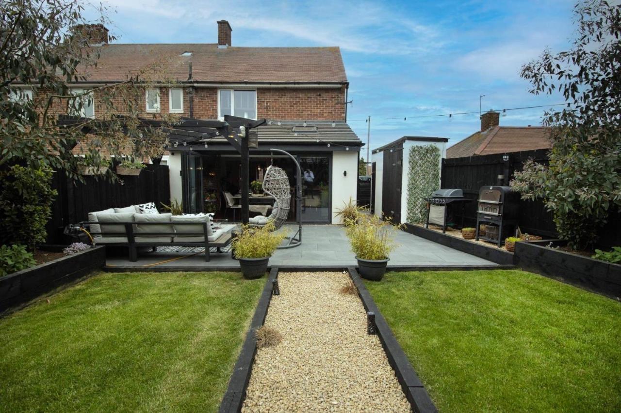 The Longsands Home- Coastal Retreat With Hot Tub Cullercoats Экстерьер фото